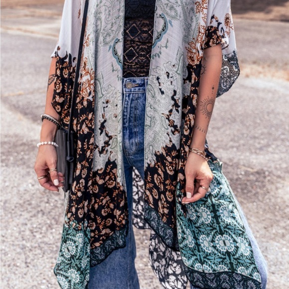 Green Boho Floral Print Irregular Hem Flowy Kimono - Picture 11 of 11